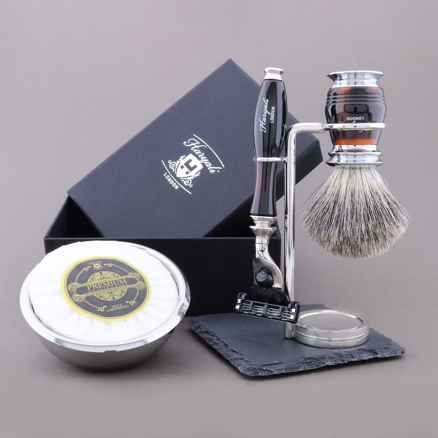 Haryali's Groove Range Shaving Kit - HARYALI LONDON