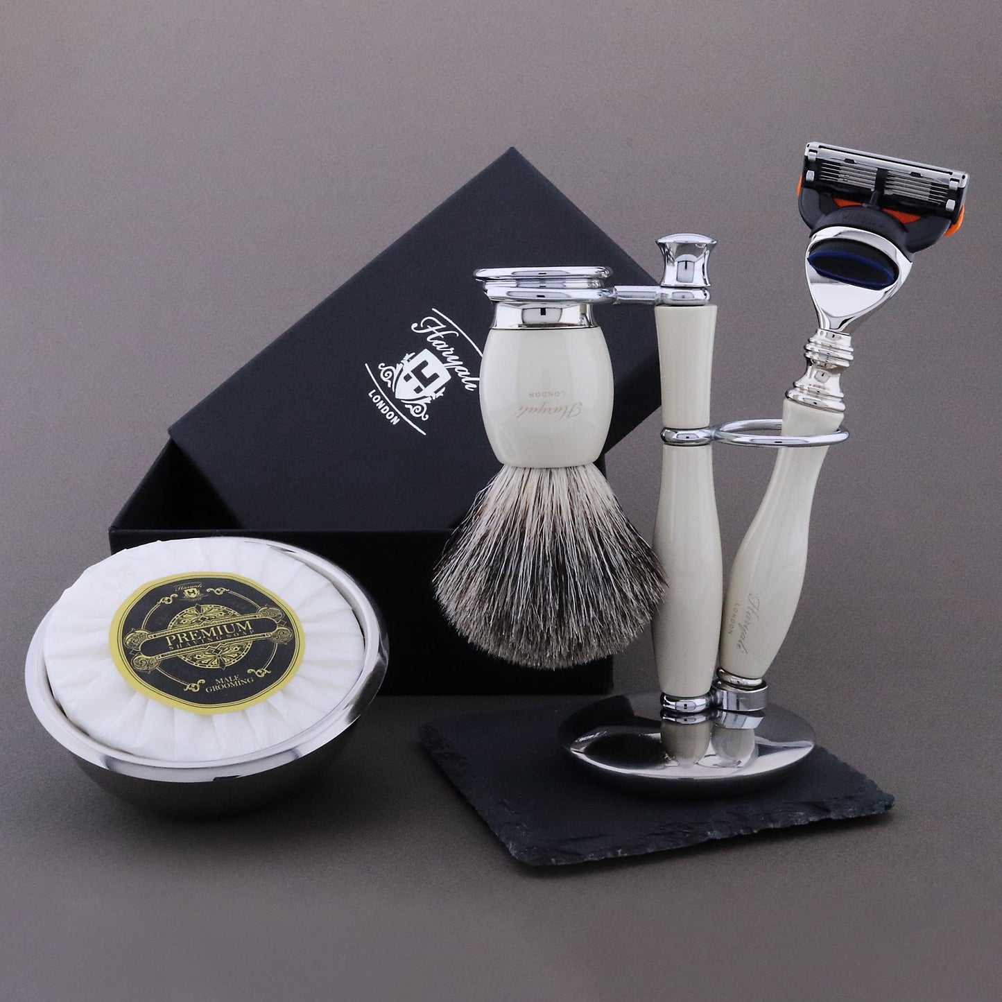 Haryali's Thunder Range Shaving Kit - HARYALI LONDON