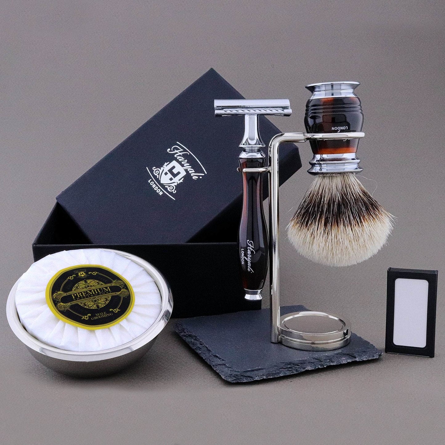 Haryali's Thunder Range Shaving Kit - HARYALI LONDON