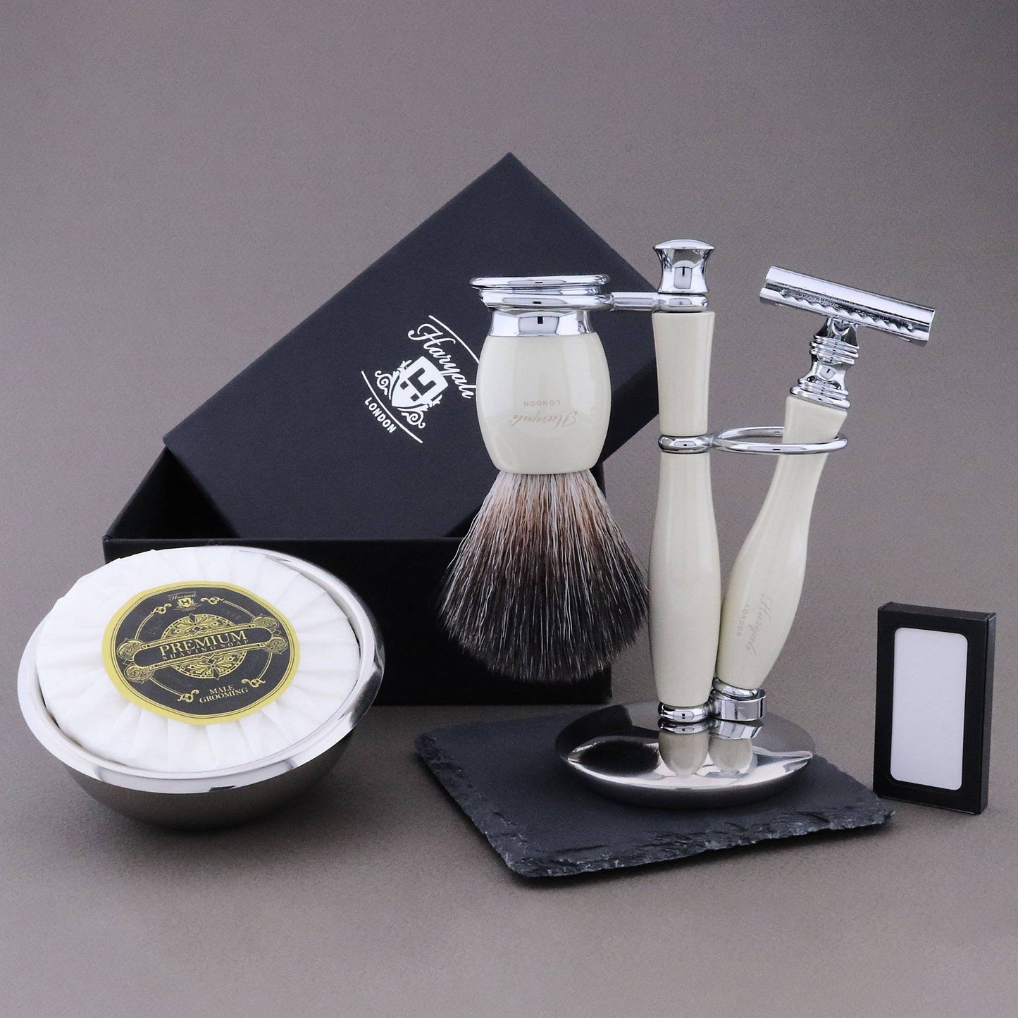 Haryali's Thunder Range Shaving Kit - HARYALI LONDON