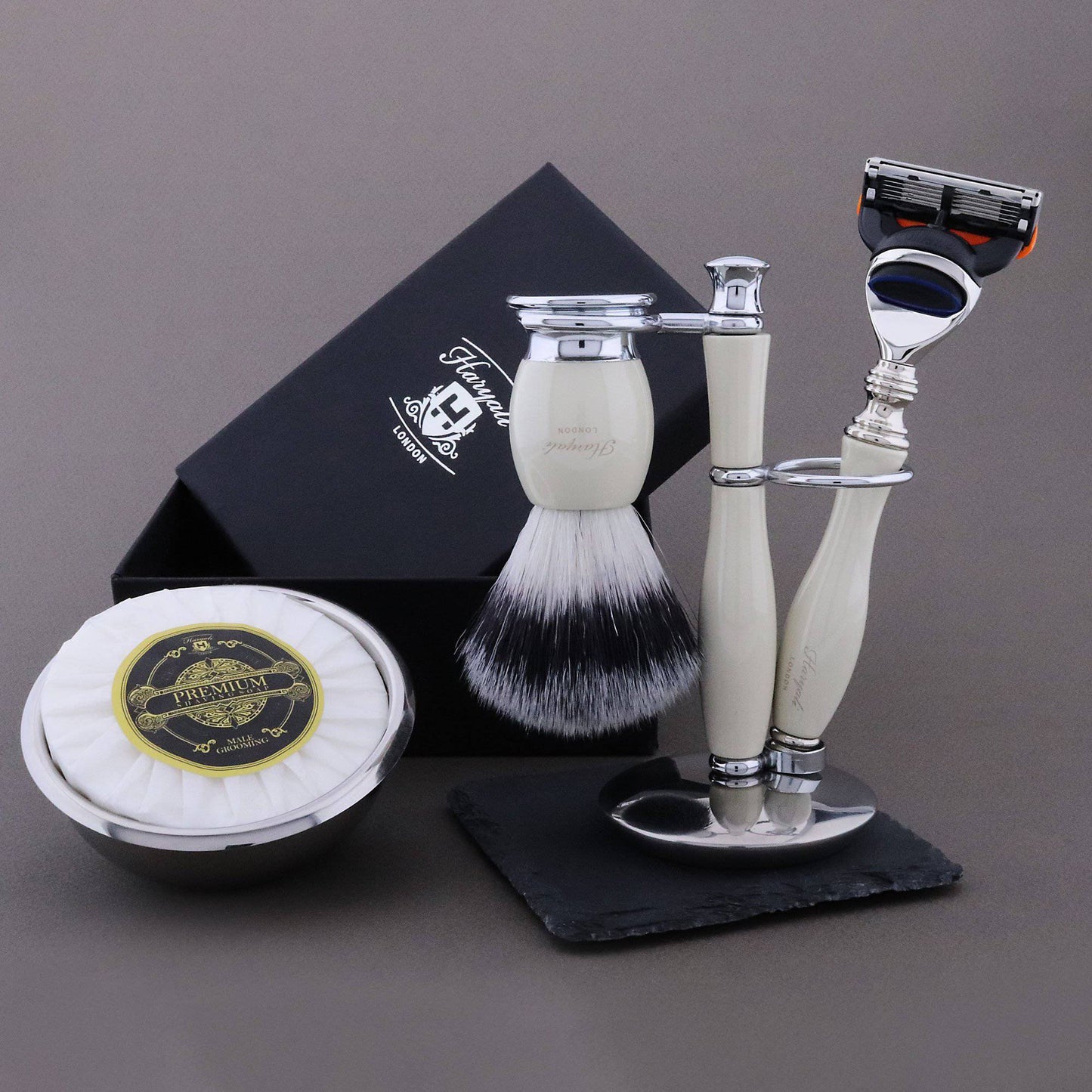 Haryali's Thunder Range Shaving Kit - HARYALI LONDON