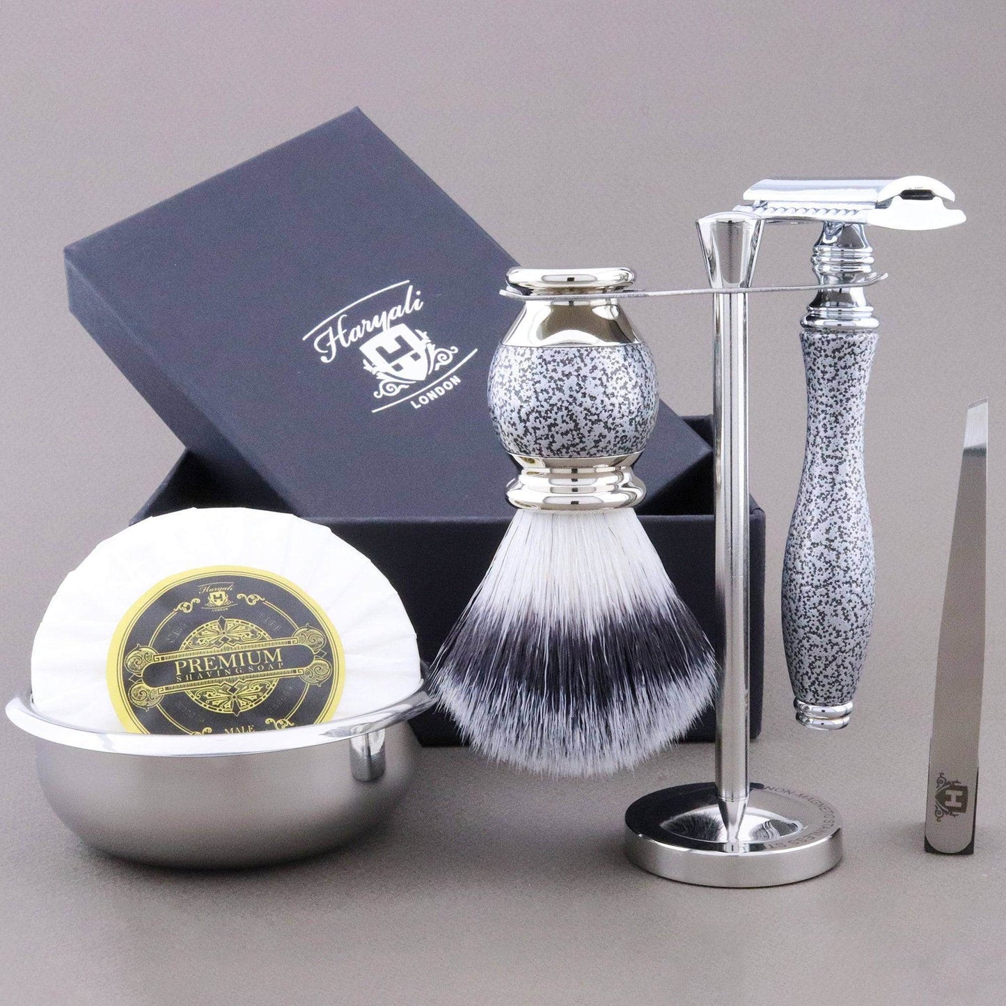 Haryali's Heritage Range Shaving Kit