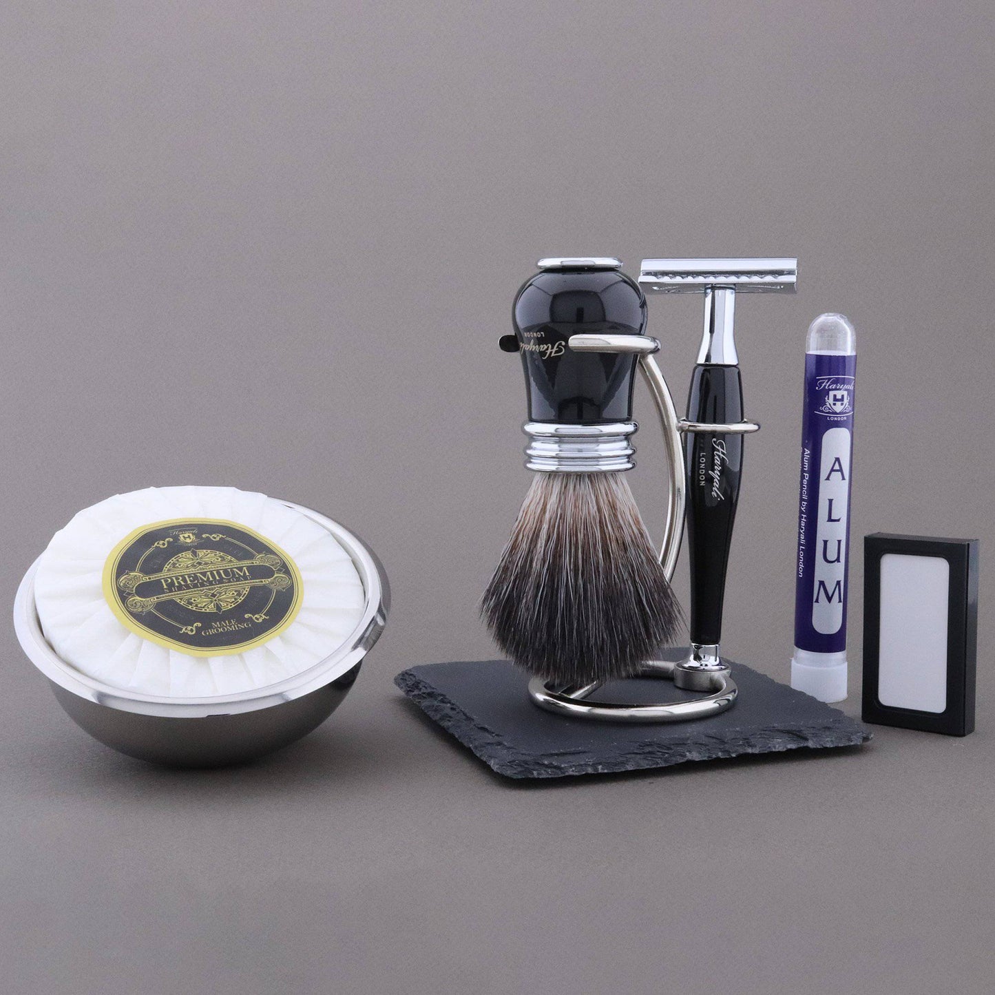 Haryali's Victoria Range Shaving Kit