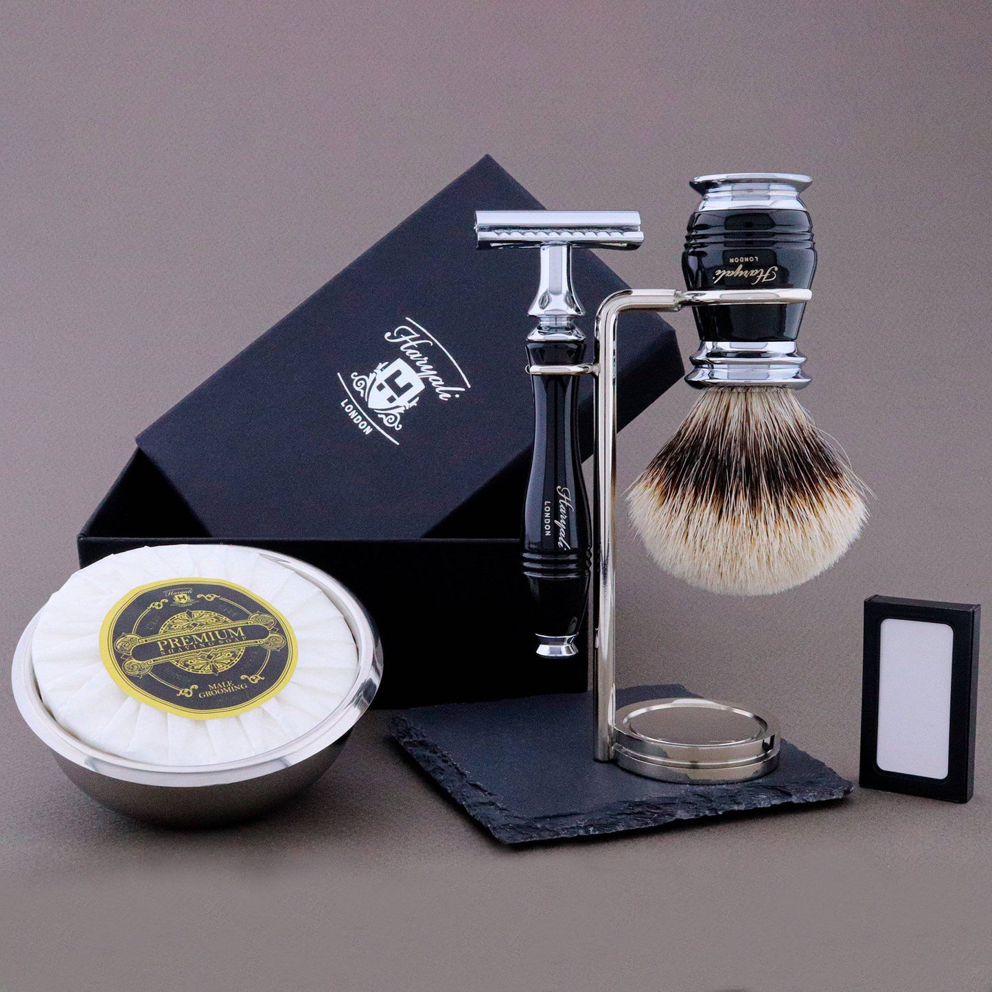 Haryali's Groove Range Shaving Kit