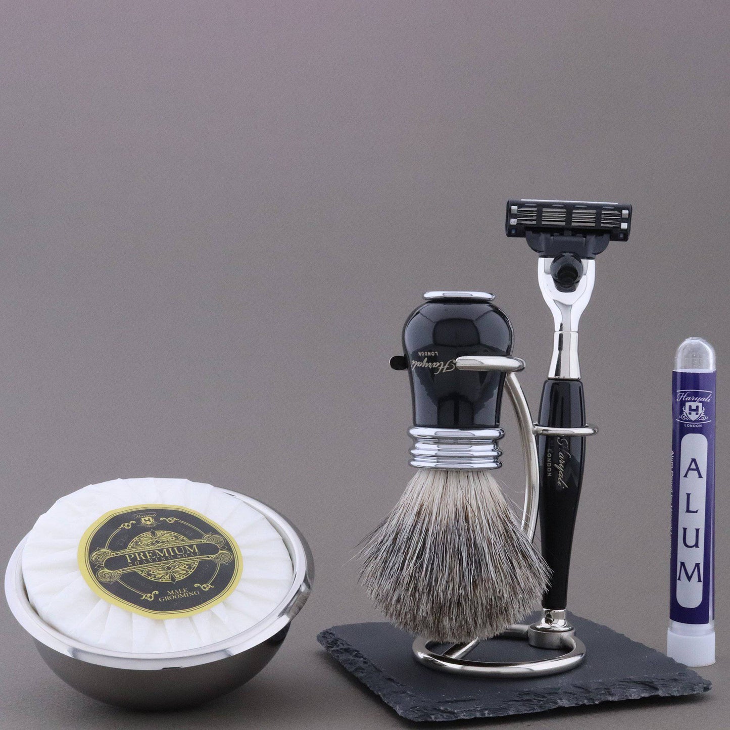 Haryali's Victoria Range Shaving Kit