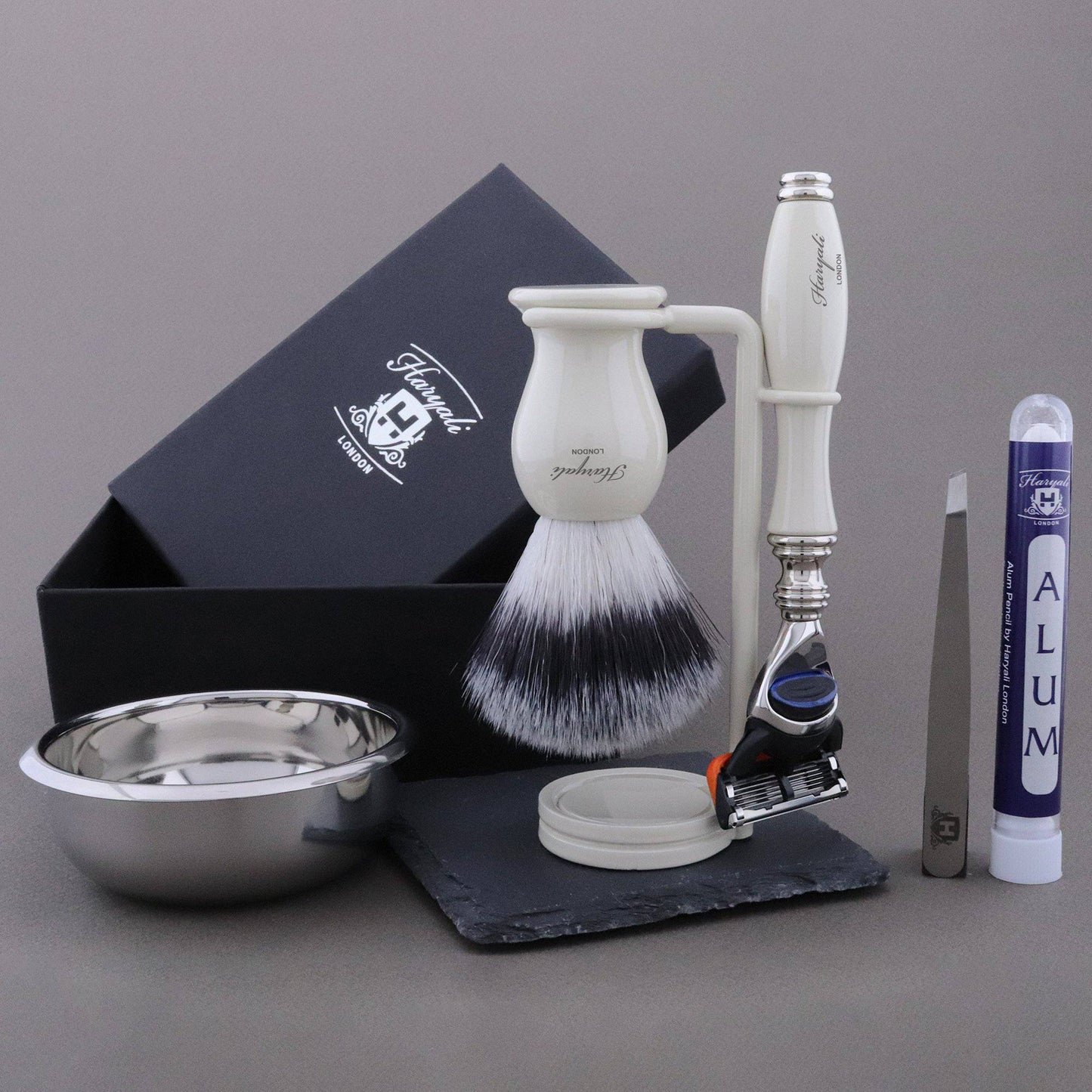 Haryali's Grace Range Shaving Kit