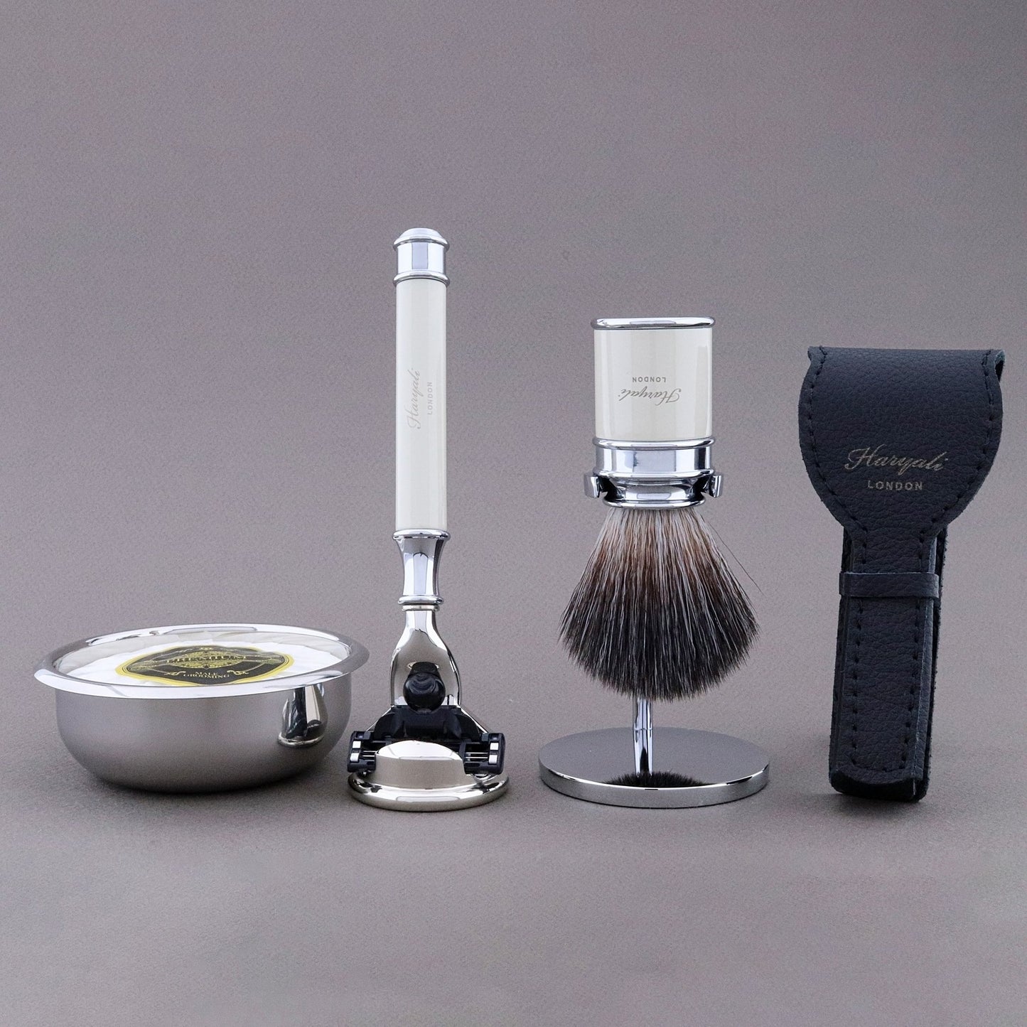 Haryali's Drum Range Shaving Kit - HARYALI LONDON