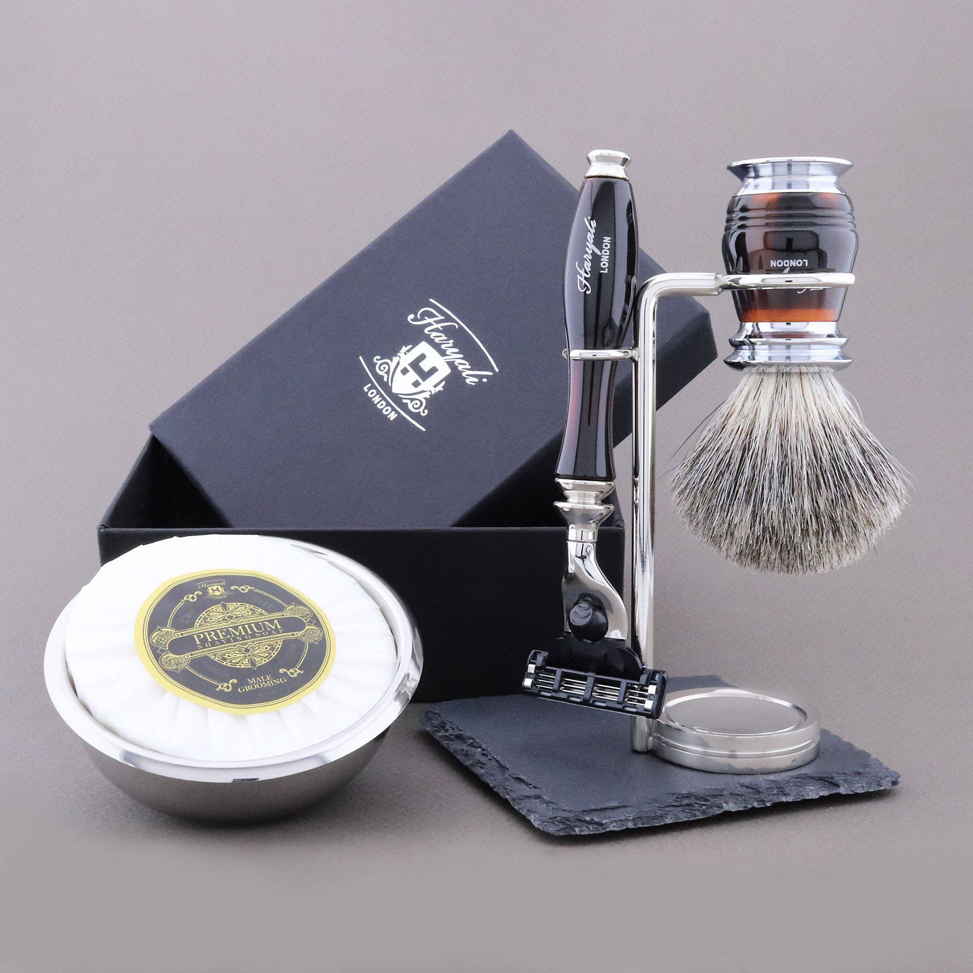 Haryali's Groove Range Shaving Kit - HARYALI LONDON