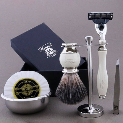 Haryali's Vase Range Shaving Kit - HARYALI LONDON