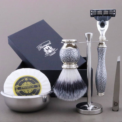 Haryali's Vase Range Shaving Kit - HARYALI LONDON