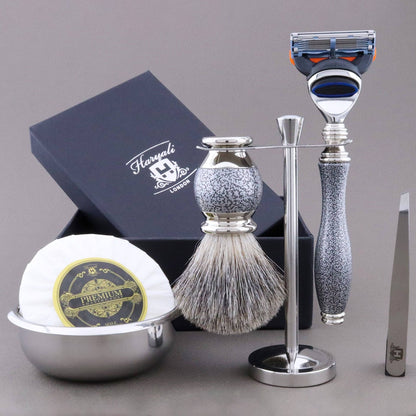 Haryali's Vase Range Shaving Kit - HARYALI LONDON