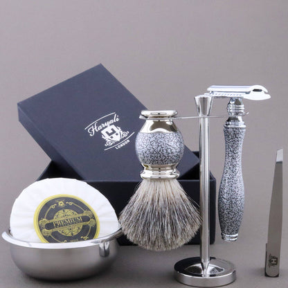 Haryali's Vase Range Shaving Kit - HARYALI LONDON