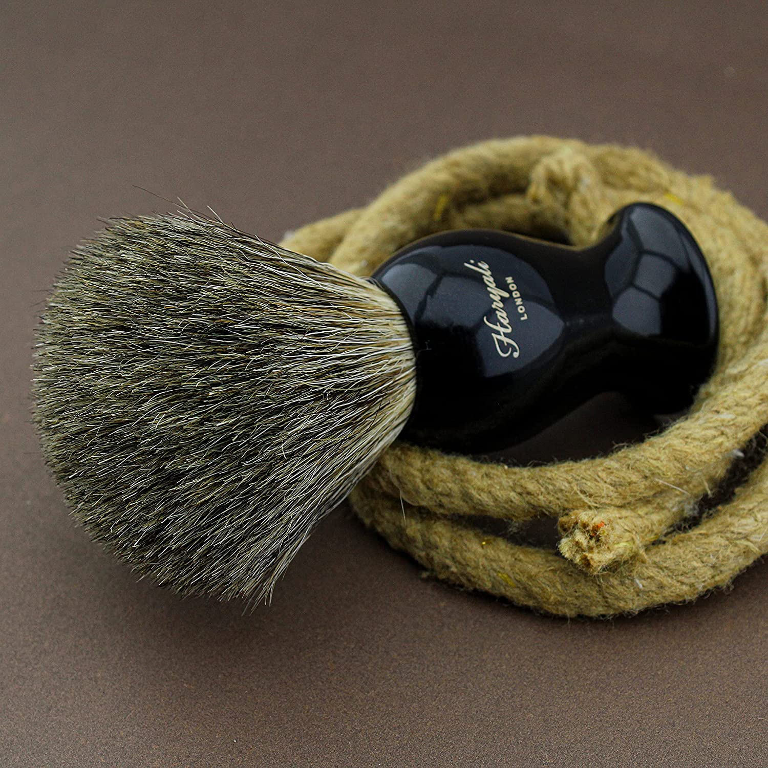 Haryali's Straight Edge Razor Kit - Black Color
